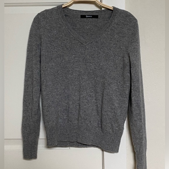 Quince Mongolian Cashmere V Neck Sweater in Grey - Picture 5 of 9